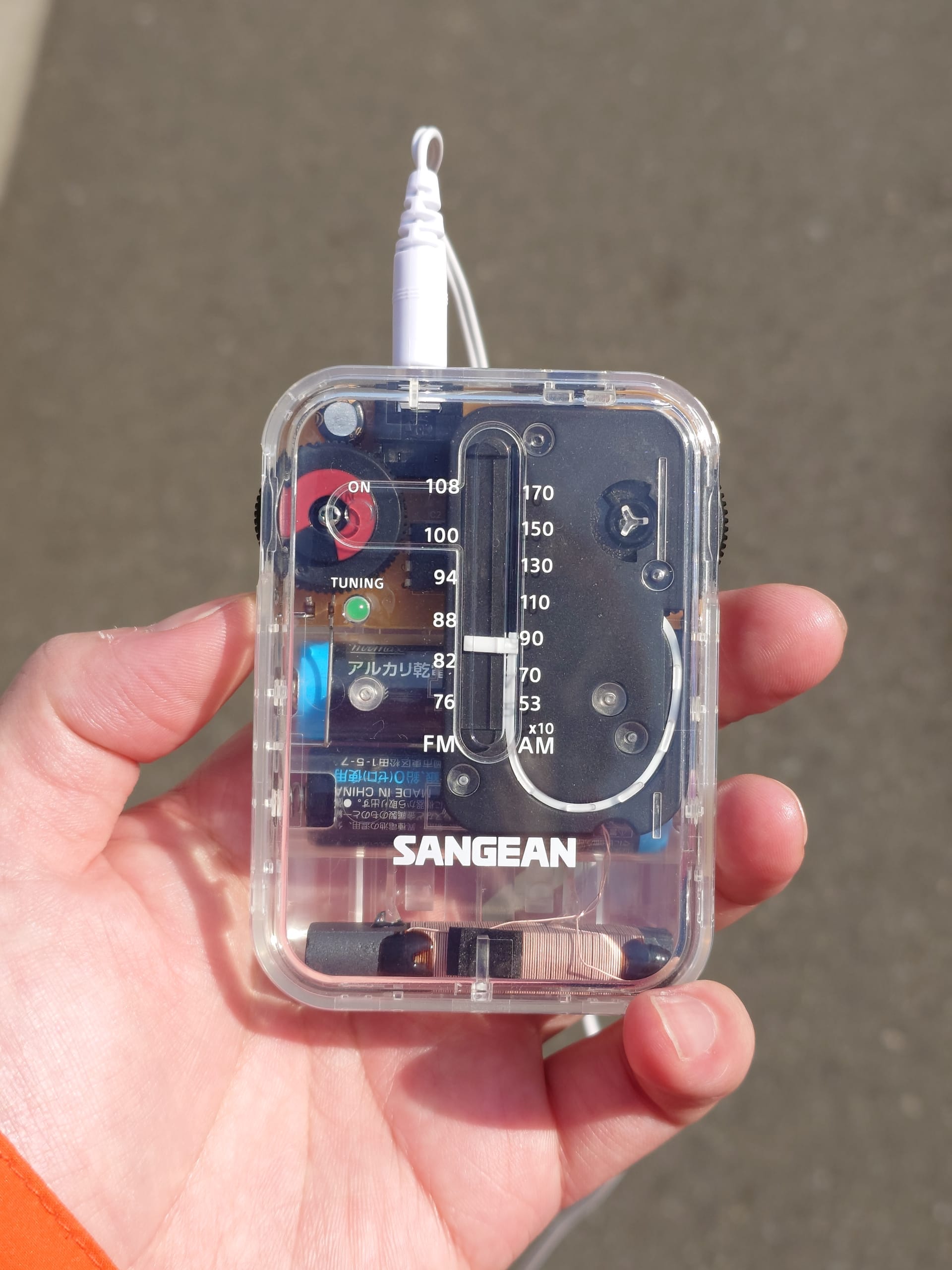 ポケットラジオ Sangean SR-32